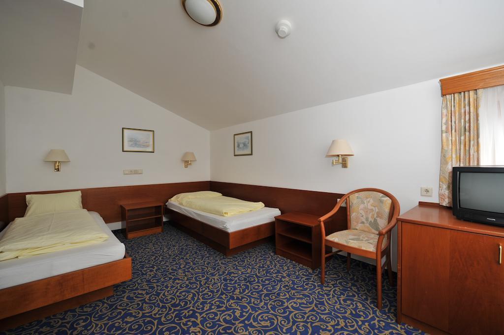 Salzburgerhof Jugend- Und Familienhotel Lofer Chambre photo